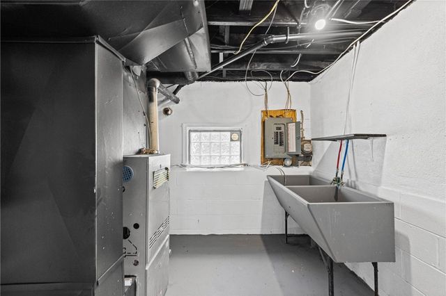 64 Burley Road, Rochester, NY 14612