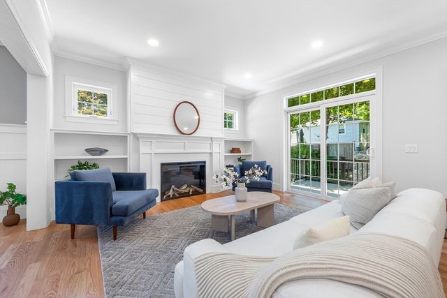93 Hathaway Circle, Arlington, MA 02476