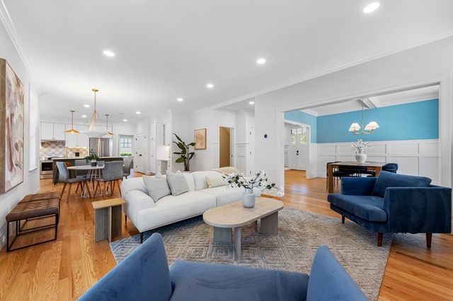 93 Hathaway Circle, Arlington, MA 02476