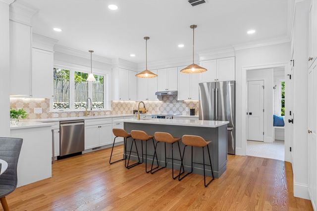 93 Hathaway Circle, Arlington, MA 02476