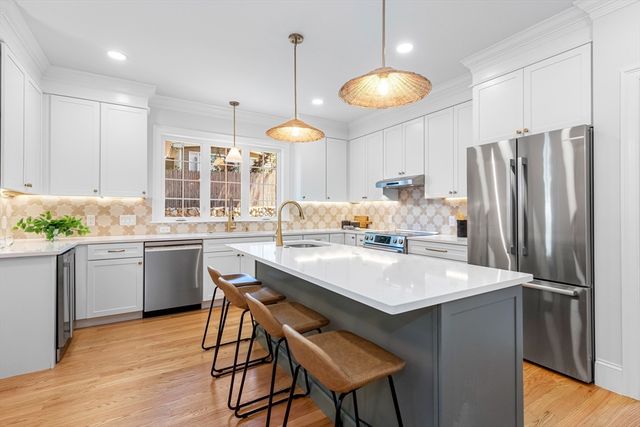 93 Hathaway Circle, Arlington, MA 02476