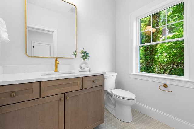 93 Hathaway Circle, Arlington, MA 02476