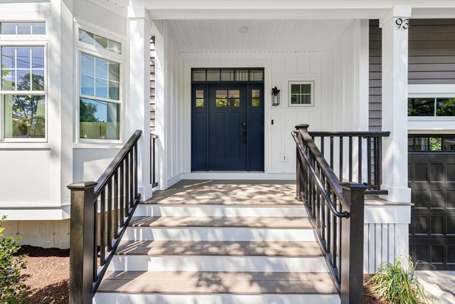 93 Hathaway Circle, Arlington, MA 02476