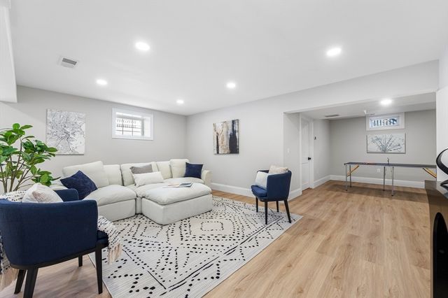 93 Hathaway Circle, Arlington, MA 02476