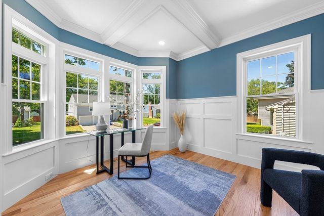 93 Hathaway Circle, Arlington, MA 02476