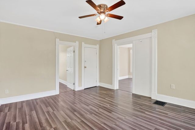 658 Union St, Springfield, MA 01109