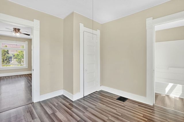 658 Union St, Springfield, MA 01109