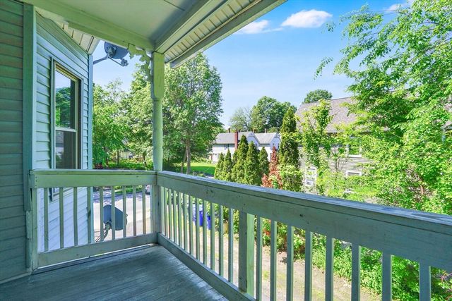 658 Union St, Springfield, MA 01109