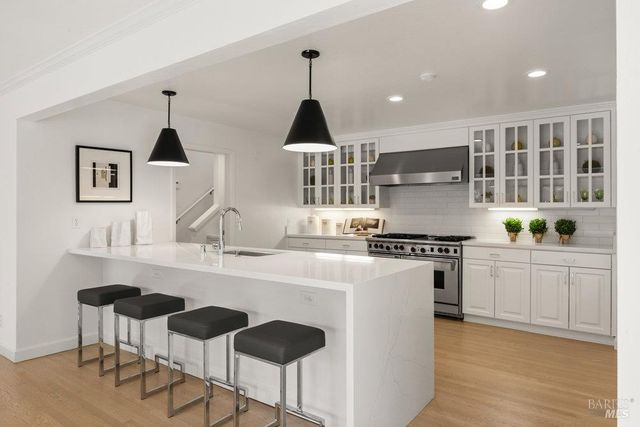 1321 Butterfield Rd, San Anselmo, CA 94960