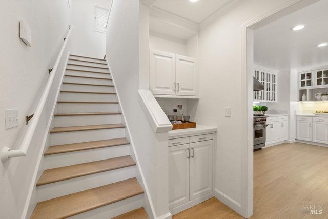 1321 Butterfield Rd, San Anselmo, CA 94960