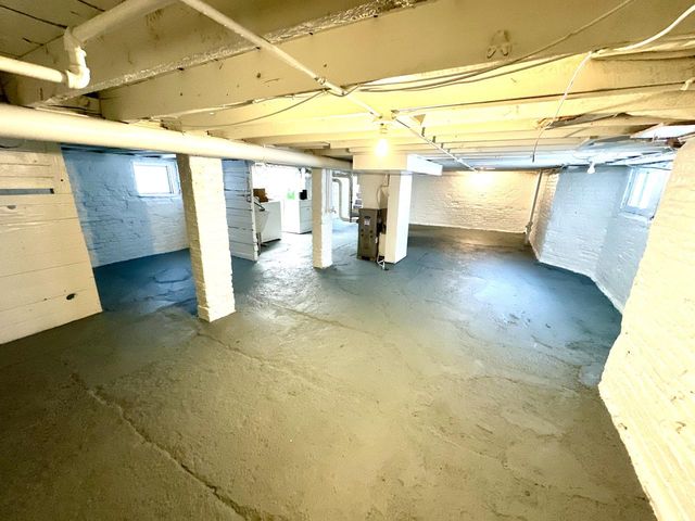 913 69th STREET, Kenosha, WI 53143