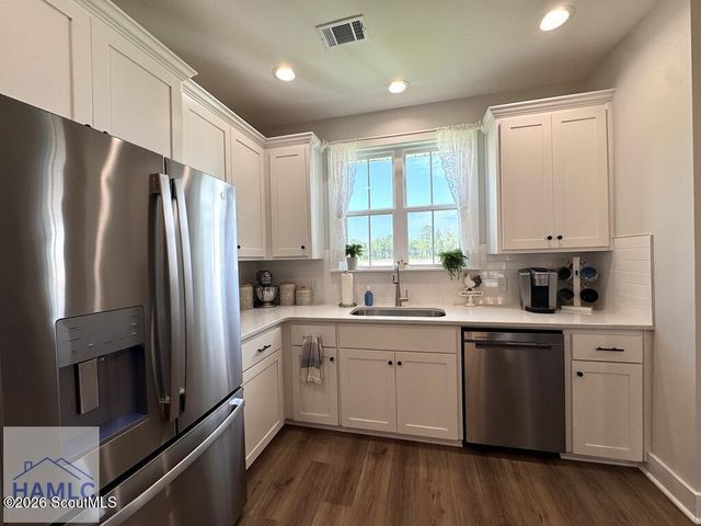 338 Cottage Loop, Midway, GA 31320