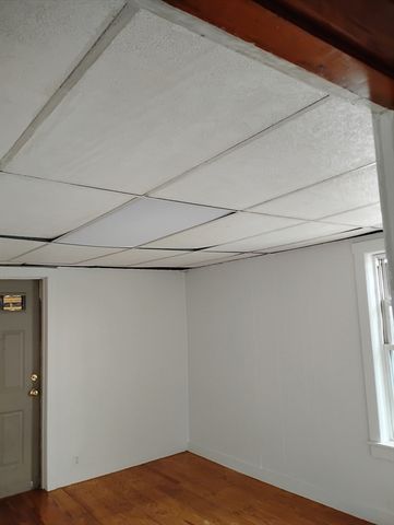 23 Suffolk St, Worcester, MA 01604