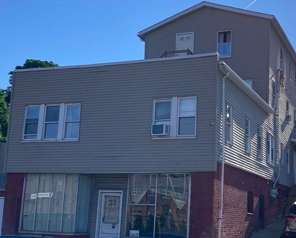 23 Suffolk St, Worcester, MA 01604