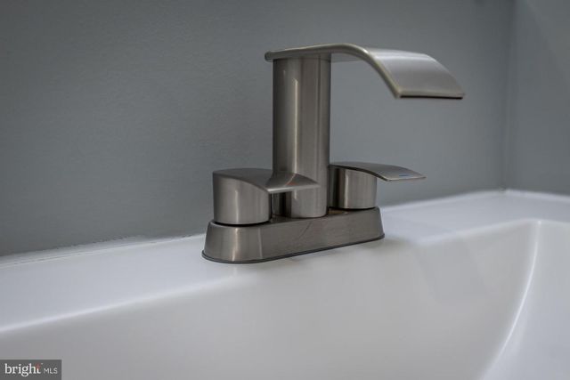 1908 E LANVALE ST, Baltimore, MD 21213