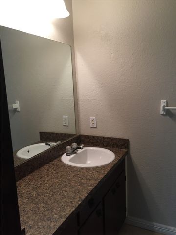 413 Glenhaven Drive, Azle, TX 76020