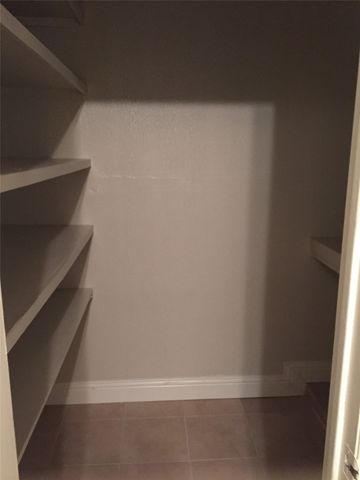 413 Glenhaven Drive, Azle, TX 76020