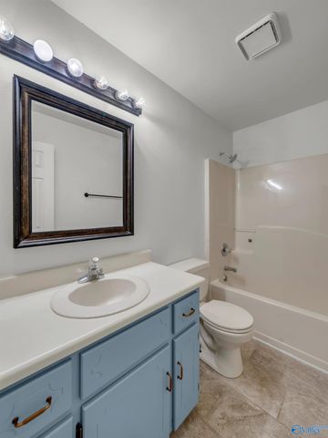 107 Enoch Drive, Hazel Green, AL 35750