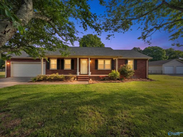 107 Enoch Drive, Hazel Green, AL 35750