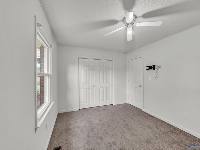 107 Enoch Drive, Hazel Green, AL 35750