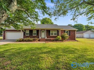 107 Enoch Drive, Hazel Green, AL 35750