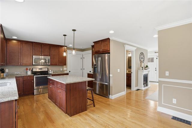 20 Grove Road, Cumberland, RI 02864