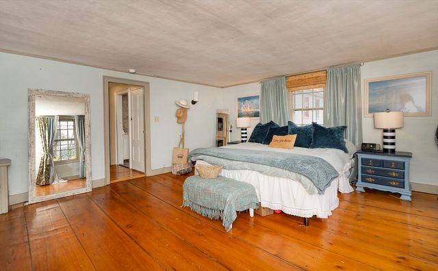 356 Main St, Amesbury, MA 01913