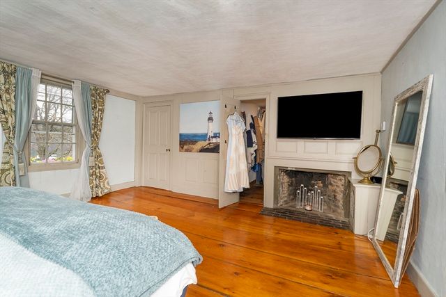 356 Main St, Amesbury, MA 01913