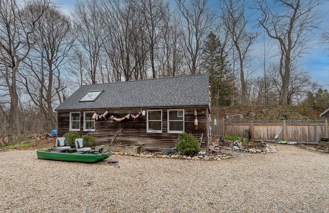 356 Main St, Amesbury, MA 01913