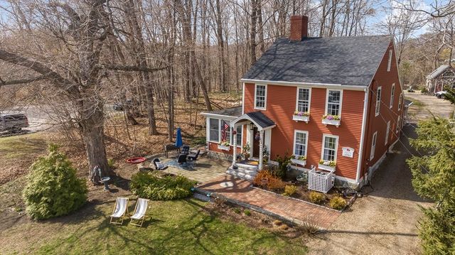 356 Main St, Amesbury, MA 01913