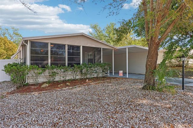 39 MAPLEHURST AVENUE, Debary, FL 32713