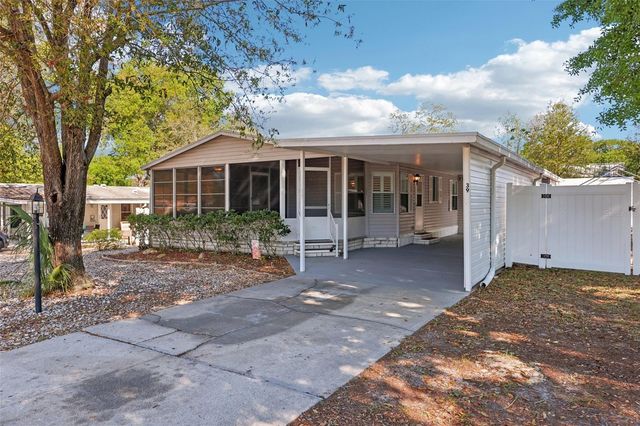 39 MAPLEHURST AVENUE, Debary, FL 32713