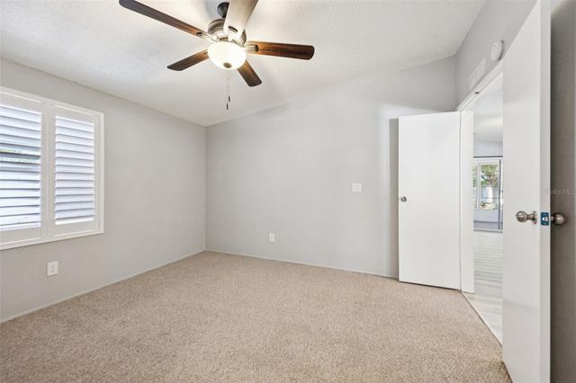 39 MAPLEHURST AVENUE, Debary, FL 32713