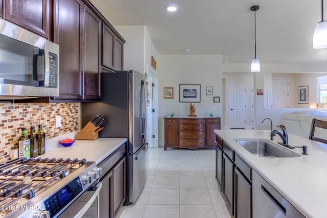 10838 E Painted Mesa Place, Vail, AZ 85641