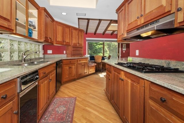 19 Mount Vernon, Needham, MA 02492