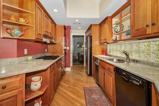 19 Mount Vernon, Needham, MA 02492