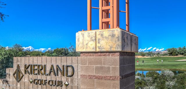 15240 N CLUBGATE Drive 111, Scottsdale, AZ 85254