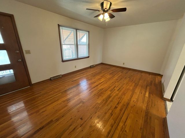 2812 4TH Avenue, Council Bluffs, IA 51501