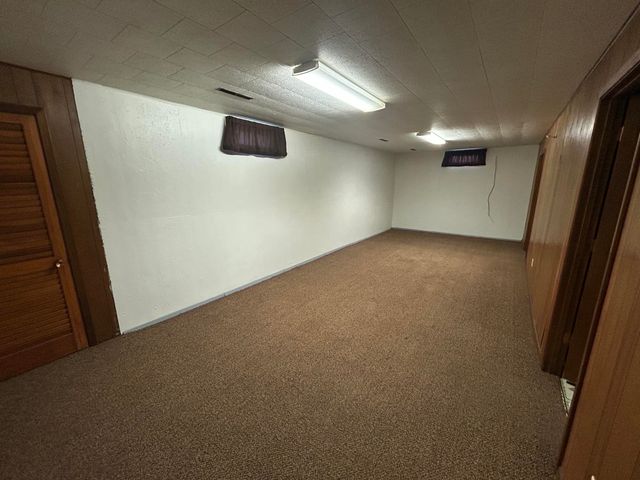 2812 4TH Avenue, Council Bluffs, IA 51501