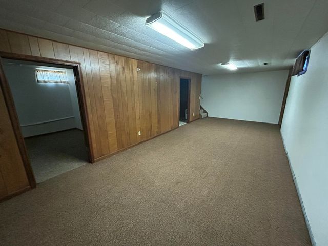 2812 4TH Avenue, Council Bluffs, IA 51501