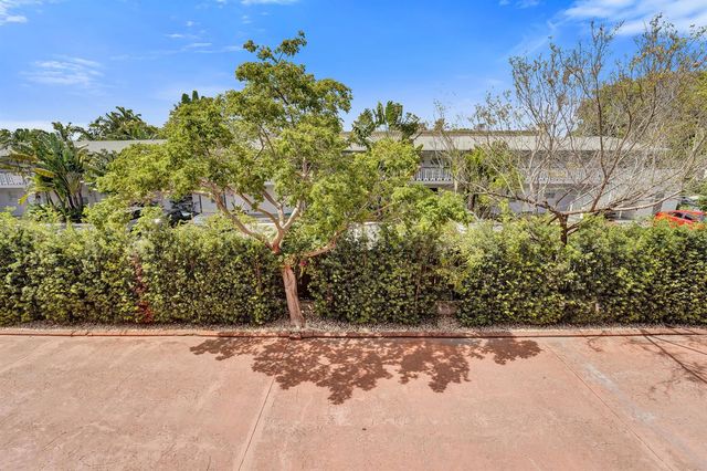 2725 NE 8th Avenue 104, Wilton Manors, FL 33334