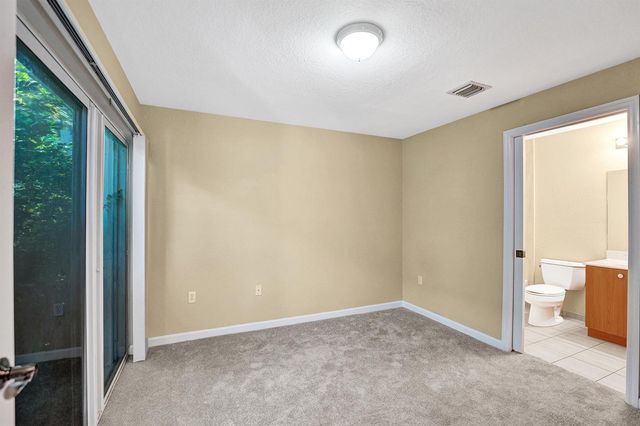 2725 NE 8th Avenue 104, Wilton Manors, FL 33334
