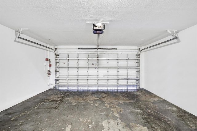 2725 NE 8th Avenue 104, Wilton Manors, FL 33334
