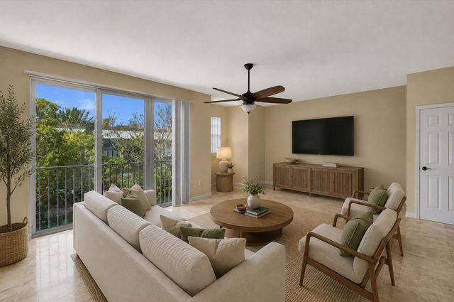 2725 NE 8th Avenue 104, Wilton Manors, FL 33334