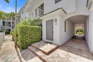 2725 NE 8th Avenue 104, Wilton Manors, FL 33334