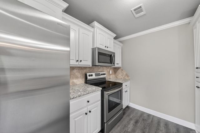 312 Bobwhite Circle, Lonoke, AR 72086