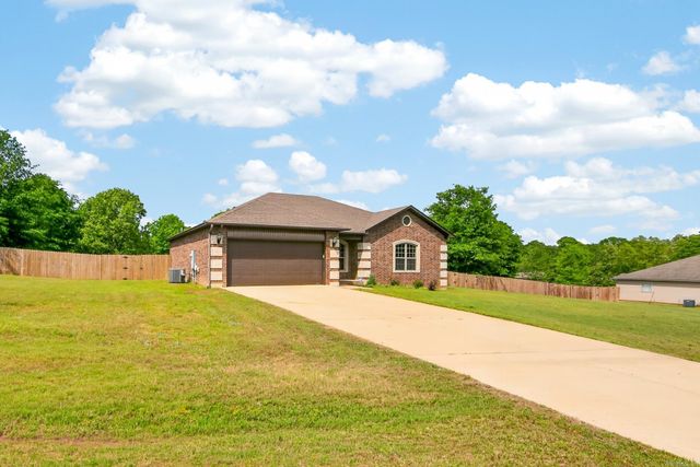 312 Bobwhite Circle, Lonoke, AR 72086