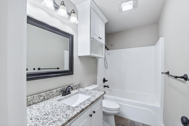312 Bobwhite Circle, Lonoke, AR 72086