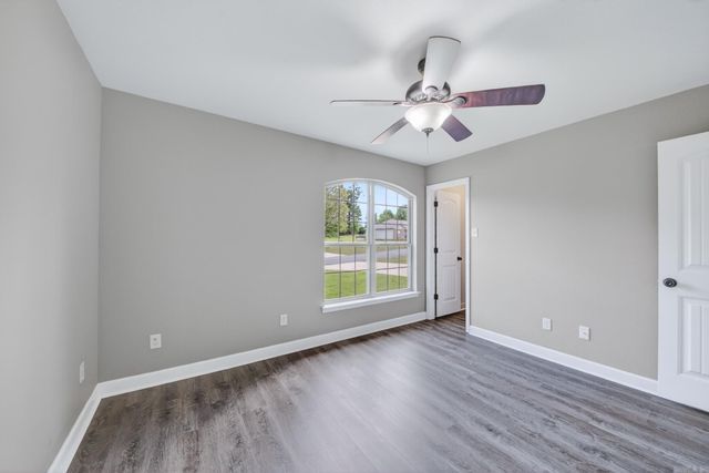 312 Bobwhite Circle, Lonoke, AR 72086