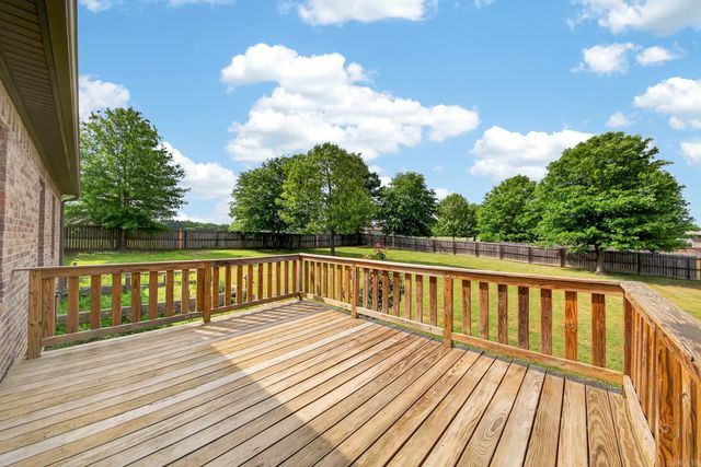 312 Bobwhite Circle, Lonoke, AR 72086